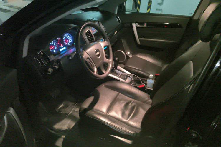 Used Chevrolet Captiva 2014 2.4L Two-Wheel Drive Urban Version 7 Seats Driver Seat