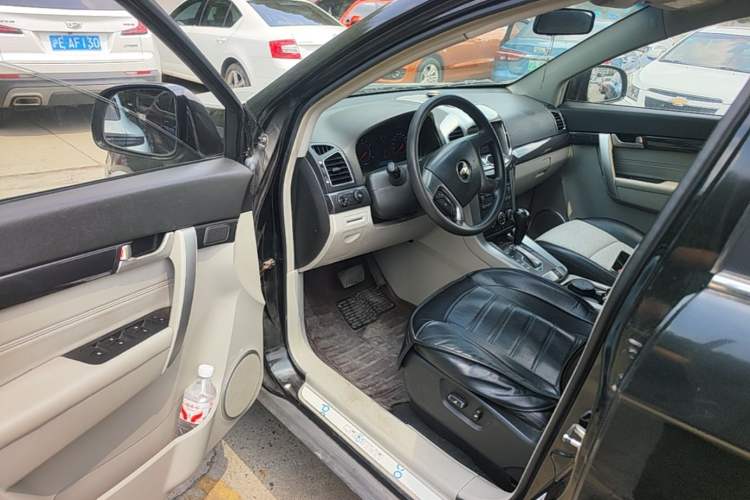 Used Chevrolet Captiva 2014 2.4L Two-Wheel Drive City Edition 5 Seats Driver Seat