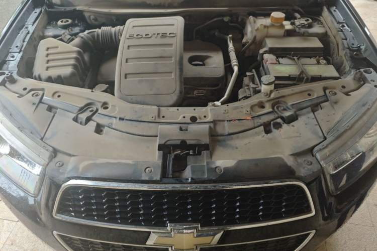 Used Chevrolet Captiva 2014 2.4L 4x4 Flagship Edition 7 Seats Engine Bay