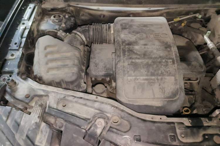 Used Chevrolet Captiva 2014 2.4L 4x4 Flagship Edition 7 Seats Engine Bay Right