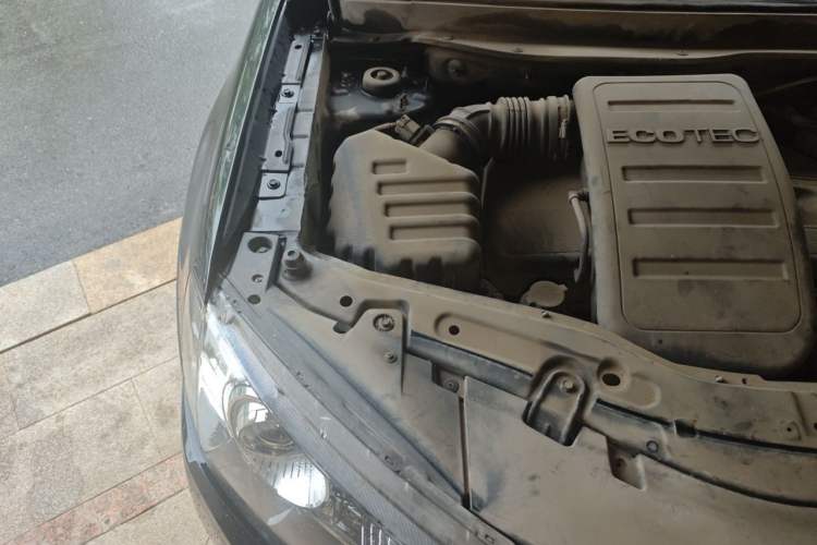 Used Chevrolet Captiva 2014 2.4L 4x4 Flagship Edition 7 Seats Engine Bay Right