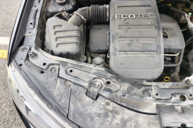 Used Chevrolet Captiva 2014 2.4L 4x4 Flagship Edition 7 Seats Engine Bay Right