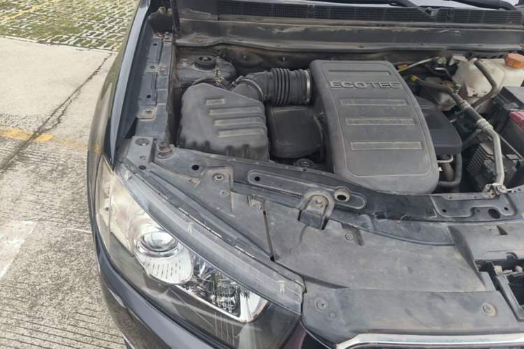 Used Chevrolet Captiva 2014 2.4L 4x4 Flagship Edition 7 Seats Engine Bay Right