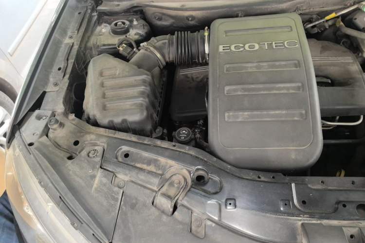 Used Chevrolet Captiva 2014 2.4L 4x4 Flagship Edition 7 Seats Engine Bay Right