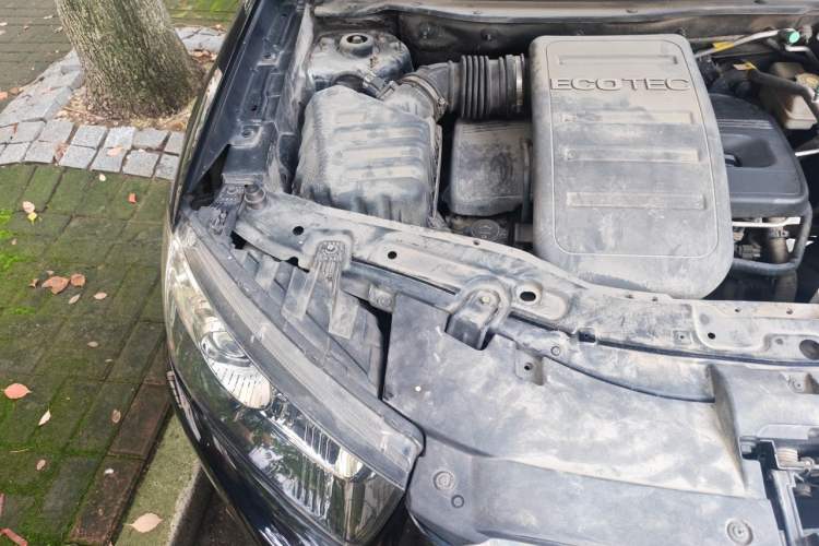 Used Chevrolet Captiva 2014 2.4L 4x4 Flagship Edition 7 Seats Engine Bay Right