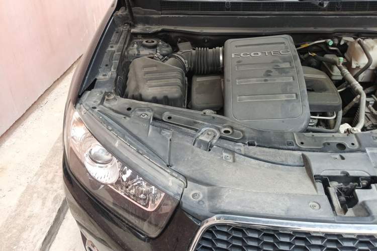 Used Chevrolet Captiva 2014 2.4L Two-Wheel Drive City Edition 5 Seats Engine Bay Right