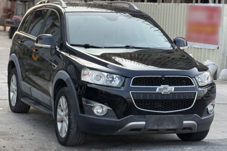 Used Chevrolet Captiva 2014 2.4L 4x4 Flagship Edition 7 Seats Exterior 3