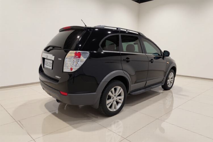 Used Chevrolet Captiva 2014 2.4L 4x4 Flagship Edition 7 Seats Exterior 5
