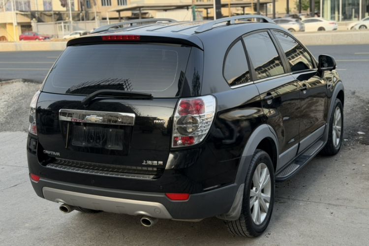 Used Chevrolet Captiva 2014 2.4L 4x4 Flagship Edition 7 Seats Exterior 5