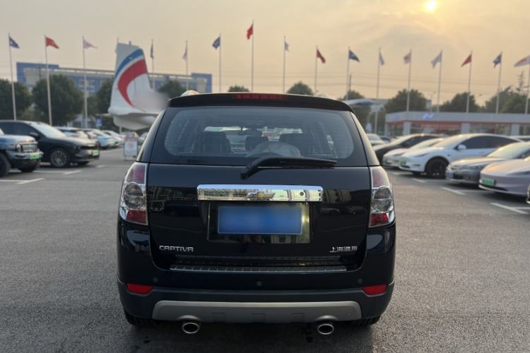 Used Chevrolet Captiva 2014 2.4L Two-Wheel Drive Urban Version 7 Seats Exterior 6