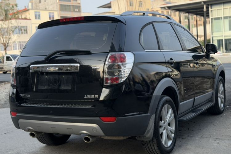 Used Chevrolet Captiva 2014 2.4L 4x4 Flagship Edition 7 Seats Exterior 6