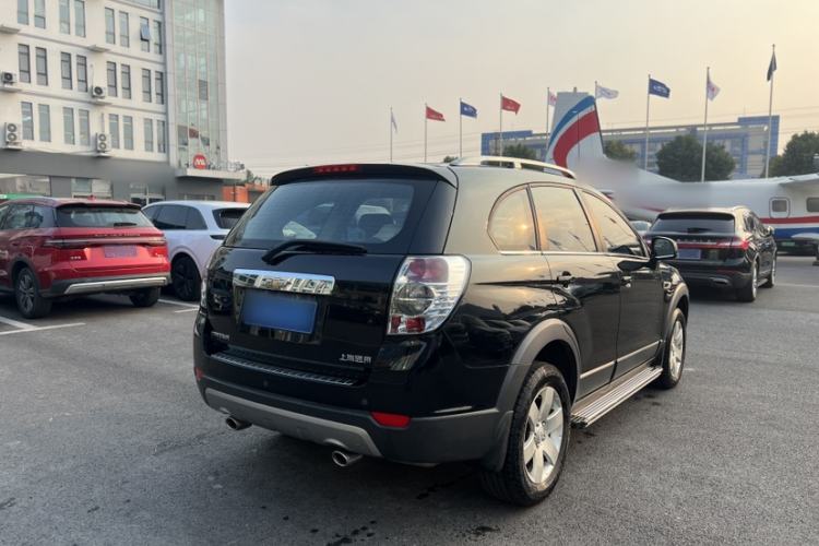 Used Chevrolet Captiva 2014 2.4L Two-Wheel Drive Urban Version 7 Seats Exterior 7