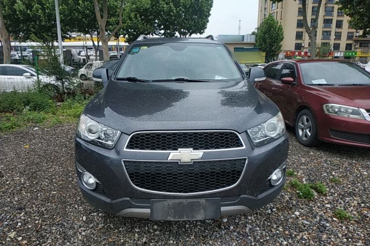Used Chevrolet Captiva 2014 2.4L 4x4 Flagship Edition 7 Seats Front