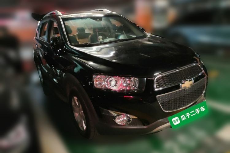 Used Chevrolet Captiva 2014 2.4L 4x4 Luxury Edition 5 Seats Front Right 45 Deg