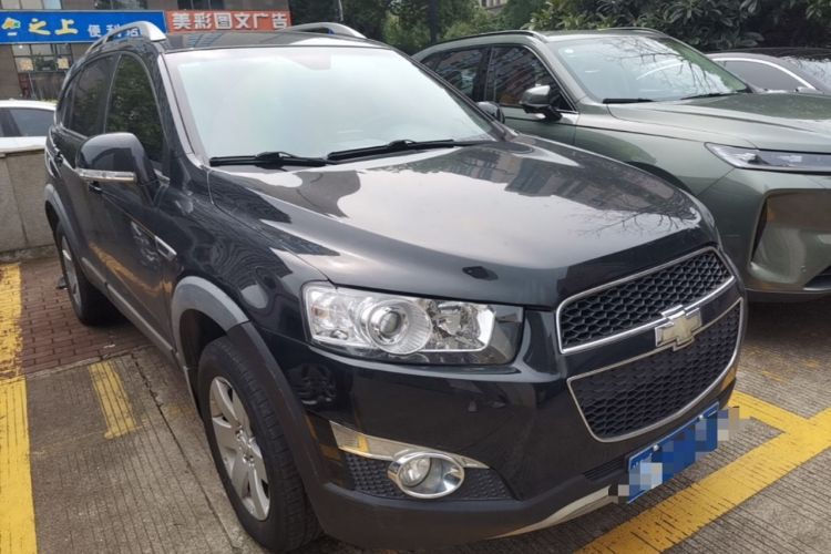 Used Chevrolet Captiva 2014 2.4L Two-Wheel Drive City Edition 5 Seats Front Right 45 Deg