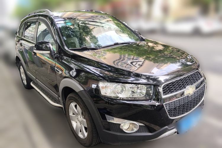 Used Chevrolet Captiva 2014 2.4L Two-Wheel Drive City Edition 5 Seats Front Right 45 Deg