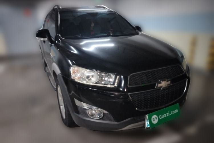 Used Chevrolet Captiva 2014 2.4L 4x4 Luxury Edition 5 Seats Front Right 45 Deg