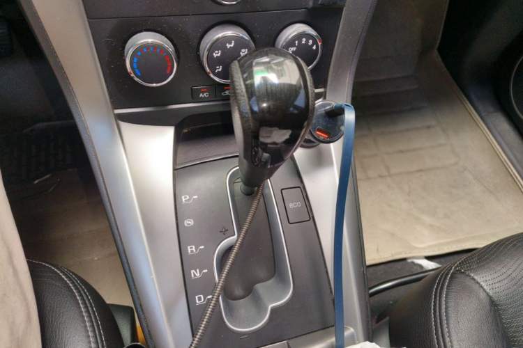Used Chevrolet Captiva 2014 2.4L Two-Wheel Drive Urban Version 7 Seats Gear Lever