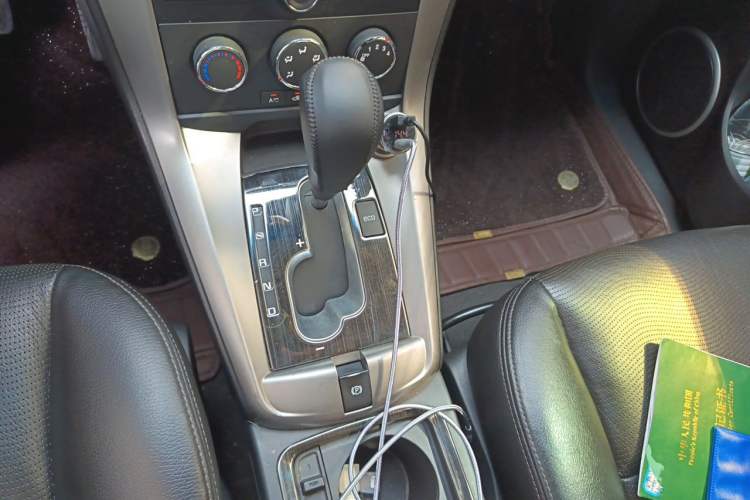 Used Chevrolet Captiva 2014 2.4L Two-Wheel Drive Urban Version 7 Seats Gear Lever