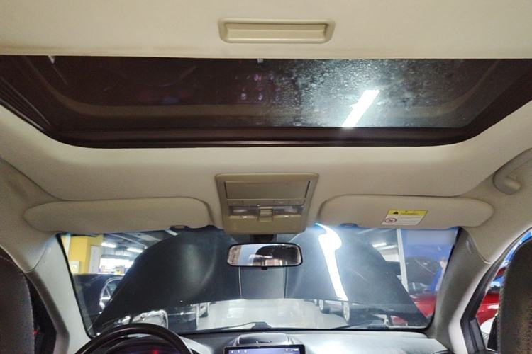 Used Chevrolet Captiva 2014 2.4L Two-Wheel Drive Urban Version 7 Seats Headliner