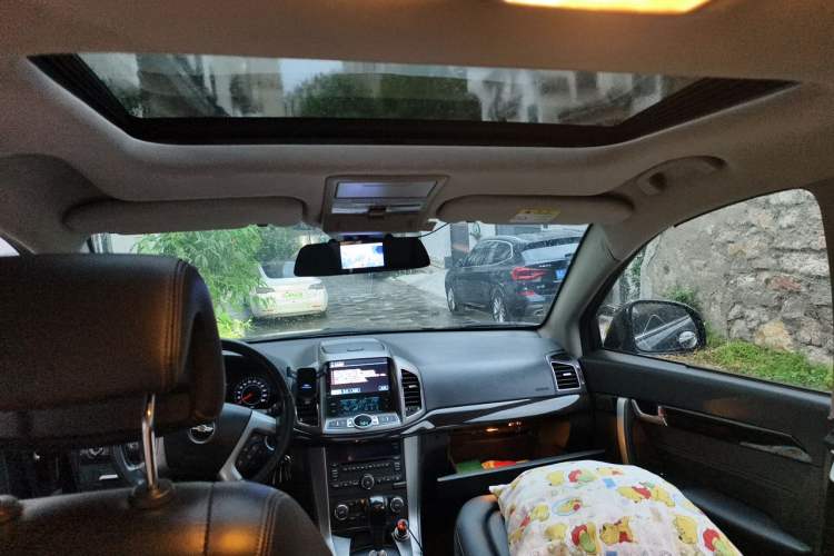 Used Chevrolet Captiva 2014 2.4L 4x4 Flagship Edition 7 Seats Headliner