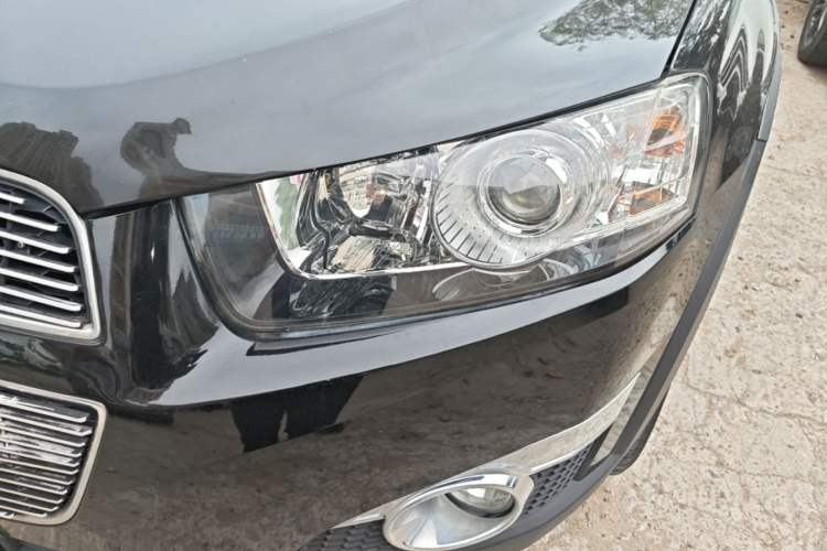 Used Chevrolet Captiva 2014 2.4L Two-Wheel Drive City Edition 5 Seats Left Front Headlight