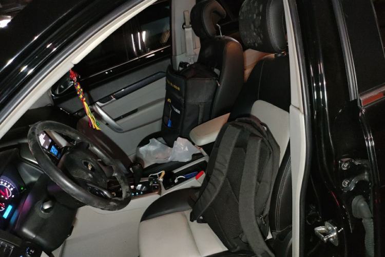 Used Chevrolet Captiva 2014 2.4L 4x4 Luxury Edition 5 Seats Left Front Seat