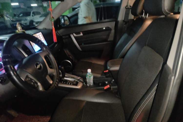 Used Chevrolet Captiva 2014 2.4L Two-Wheel Drive Urban Version 7 Seats Left Front Seat