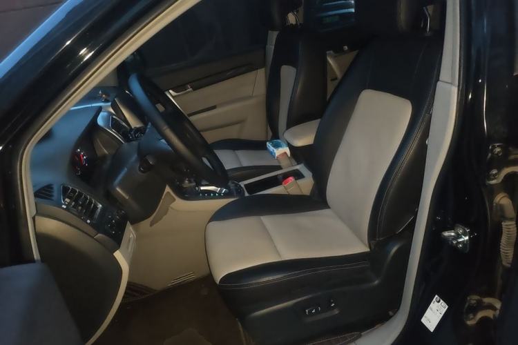 Used Chevrolet Captiva 2014 2.4L 4x4 Luxury Edition 5 Seats Left Front Seat