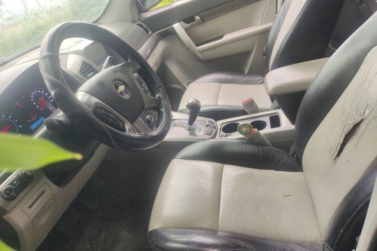 Used Chevrolet Captiva 2014 2.4L 4x4 Luxury Edition 5 Seats Left Front Seat