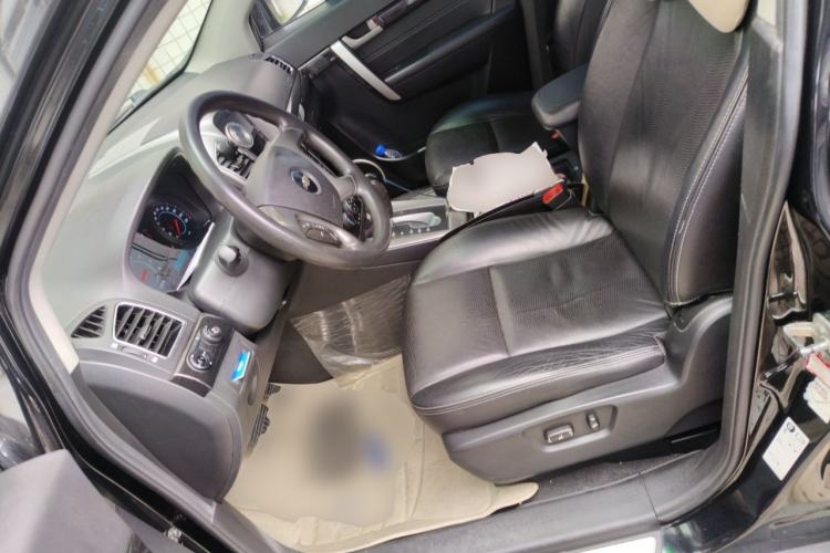 Used Chevrolet Captiva 2014 2.4L Two-Wheel Drive Urban Version 7 Seats Left Front Seat