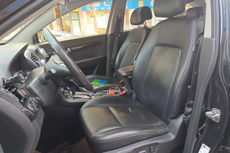 Used Chevrolet Captiva 2014 2.4L Two-Wheel Drive Urban Version 7 Seats Left Front Seat