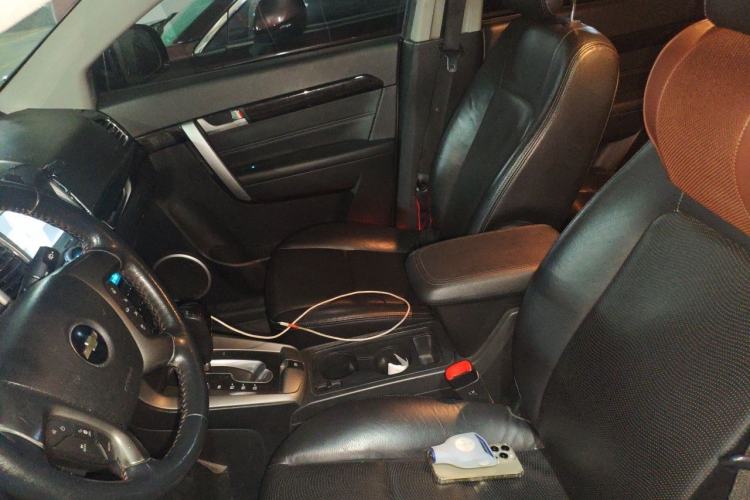 Used Chevrolet Captiva 2014 2.4L Two-Wheel Drive Urban Version 7 Seats Left Front Seat