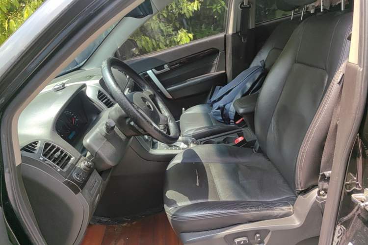 Used Chevrolet Captiva 2014 2.4L Two-Wheel Drive Urban Version 7 Seats Left Front Seat