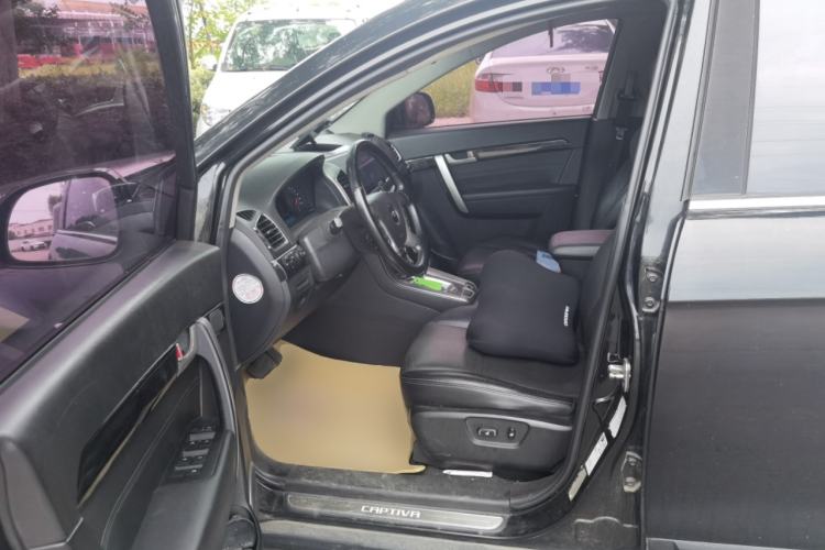 Used Chevrolet Captiva 2014 2.4L 4x4 Flagship Edition 7 Seats Left Front Seat