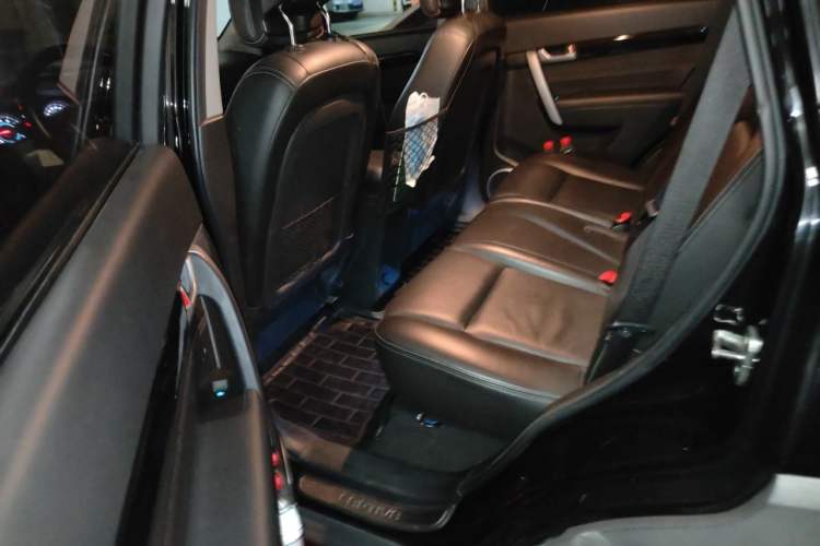 Used Chevrolet Captiva 2014 2.4L 4x4 Flagship Edition 7 Seats Left Rear Seat