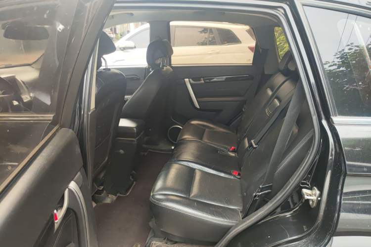 Used Chevrolet Captiva 2014 2.4L 4x4 Flagship Edition 7 Seats Left Rear Seat