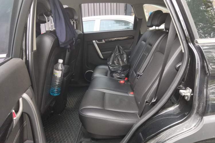Used Chevrolet Captiva 2014 2.4L 4x4 Flagship Edition 7 Seats Left Rear Seat