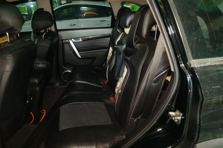 Used Chevrolet Captiva 2014 2.4L 4x4 Flagship Edition 7 Seats Left Rear Seat