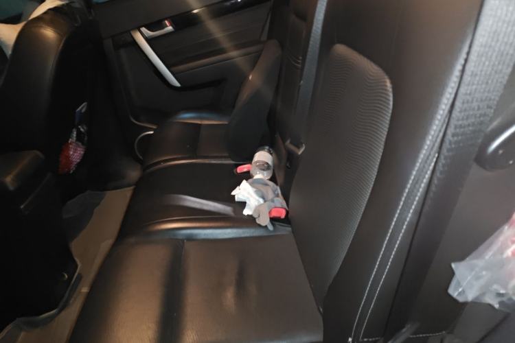 Used Chevrolet Captiva 2014 2.4L 4x4 Flagship Edition 7 Seats Left Rear Seat