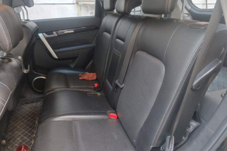 Used Chevrolet Captiva 2014 2.4L 4x4 Flagship Edition 7 Seats Left Rear Seat