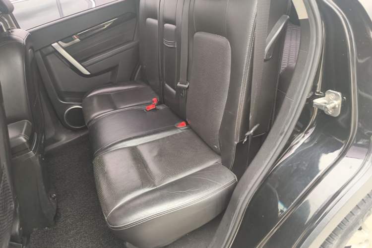 Used Chevrolet Captiva 2014 2.4L 4x4 Flagship Edition 7 Seats Left Rear Seat