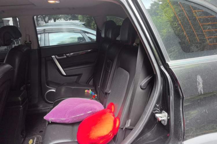 Used Chevrolet Captiva 2014 2.4L 4x4 Flagship Edition 7 Seats Left Rear Seat