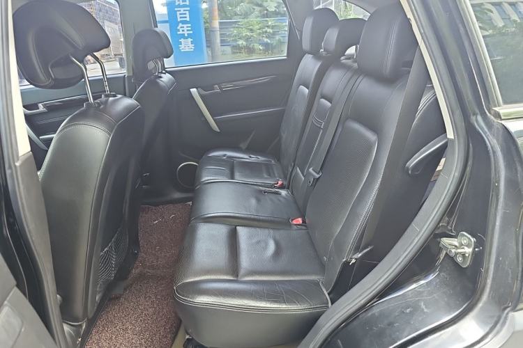 Used Chevrolet Captiva 2014 2.4L Two-Wheel Drive Urban Version 7 Seats Left Rear Seat