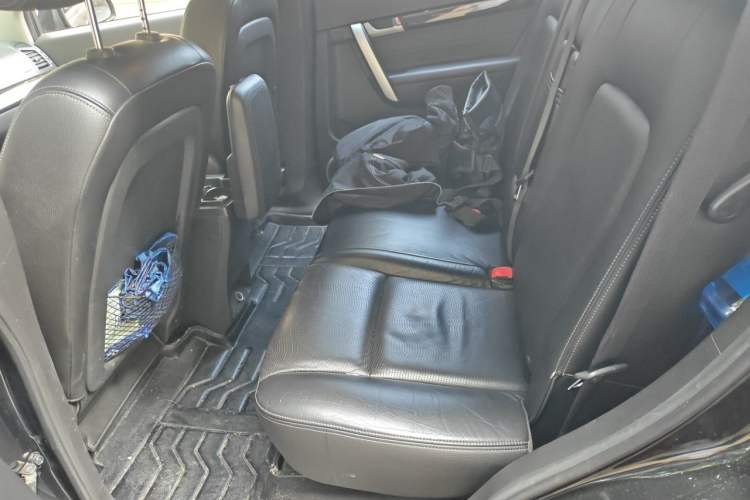 Used Chevrolet Captiva 2014 2.4L 4x4 Flagship Edition 7 Seats Left Rear Seat