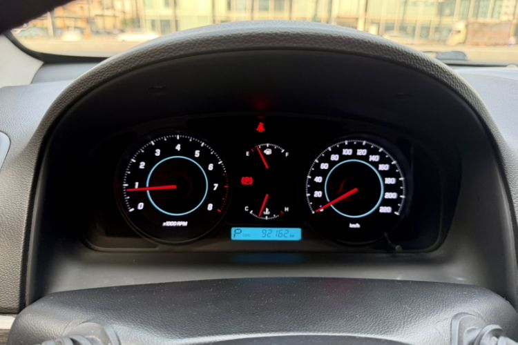 Used Chevrolet Captiva 2014 2.4L 4x4 Flagship Edition 7 Seats Odometer Close Up