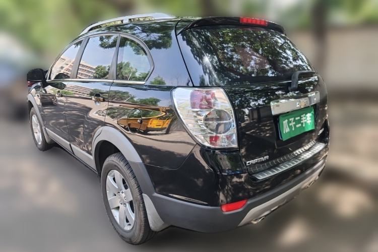 Used Chevrolet Captiva 2014 2.4L Two-Wheel Drive Urban Version 7 Seats Rear Left 45 Deg