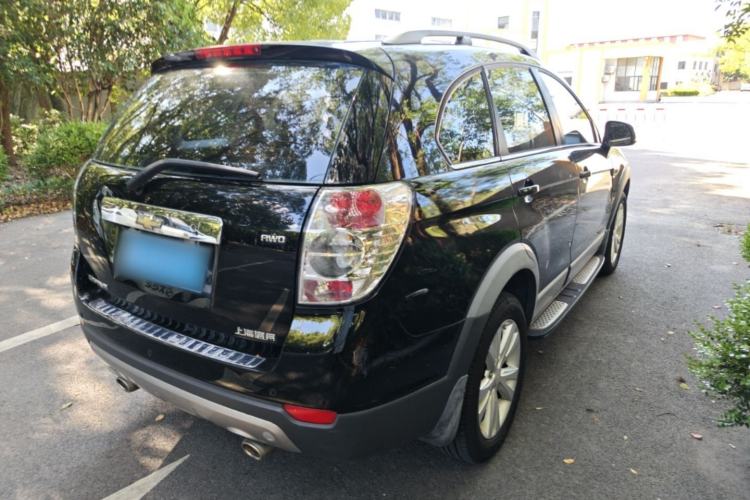 Used Chevrolet Captiva 2014 2.4L 4x4 Flagship Edition 7 Seats Rear Right 45 Deg