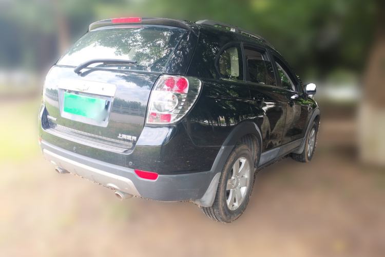 Used Chevrolet Captiva 2014 2.4L Two-Wheel Drive Urban Version 7 Seats Rear Right 45 Deg