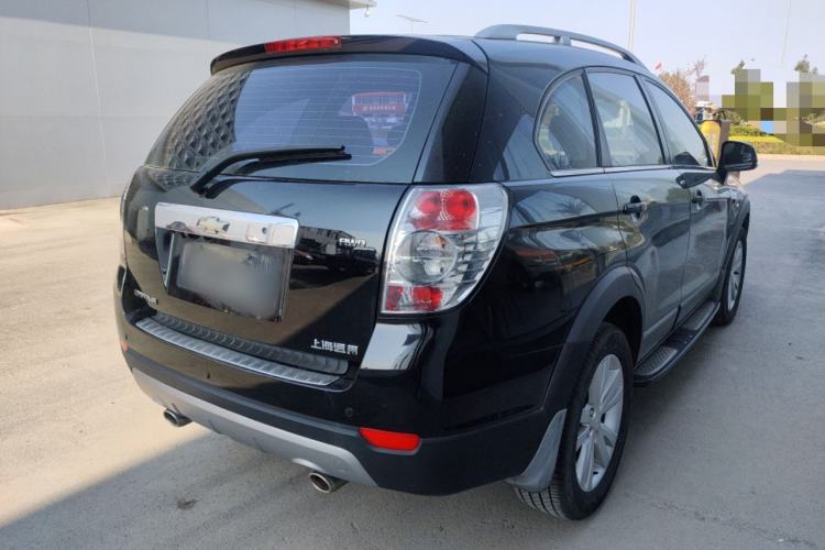 Used Chevrolet Captiva 2014 2.4L 4x4 Flagship Edition 7 Seats Rear Right 45 Deg